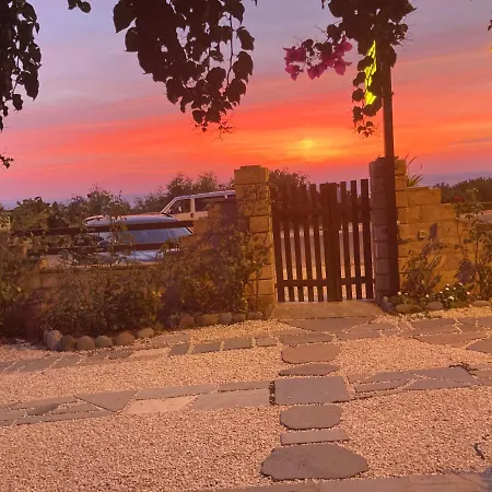 Torre Del Pozzo Bed & Breakfast *